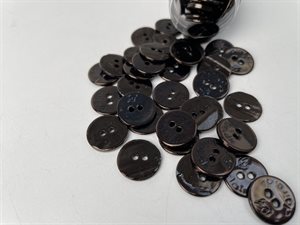 Perlemor knap - blåsort med skrift, 13 mm